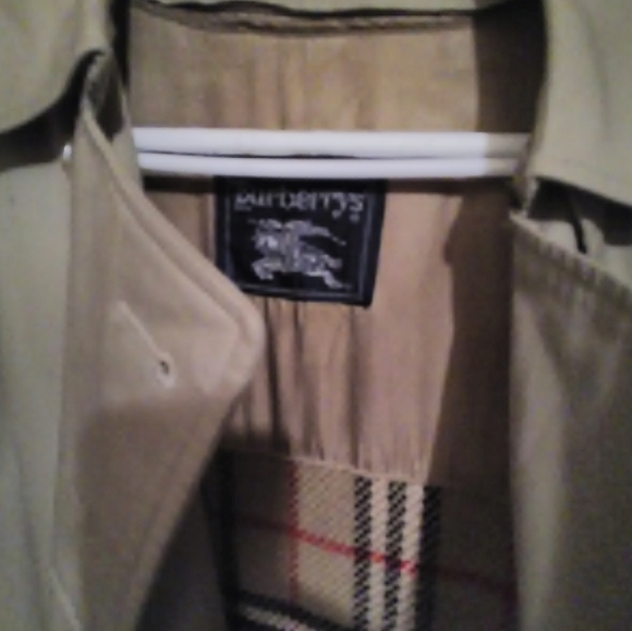 Burbery trench and rain coat - Picture 4 of 5